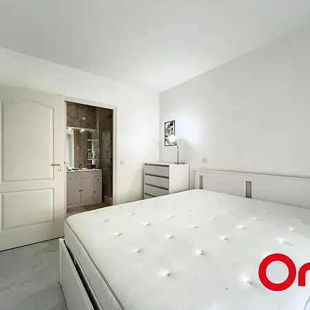 Proche Plages Avec Piscine, Sauna, Parking Et Climatisation - Fr-1-647-23 Apartment Menton