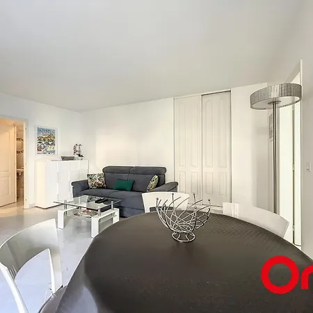 Proche Plages Avec Piscine, Sauna, Parking Et Climatisation - Fr-1-647-23 아파트 *